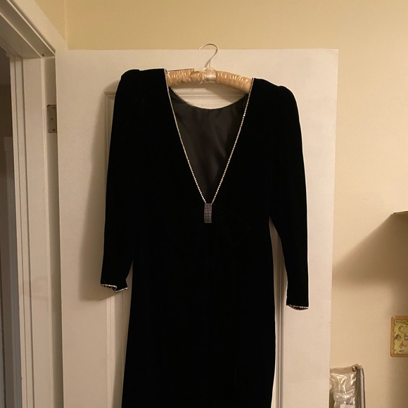 1980s Velvet Black Dress - Picture 1 of 7